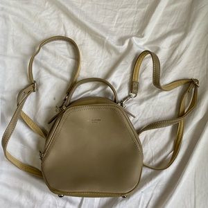 cream mini backpack👜✨